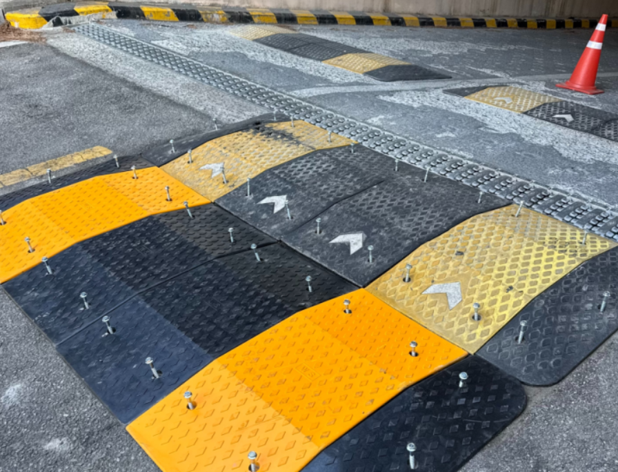 동두천 물류센터 주차장 안전시설물 설치